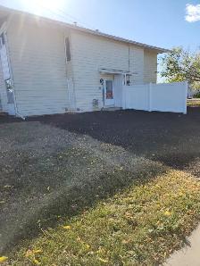 For Rent 3 Bedroom unit in  Vegreville - Photo 10