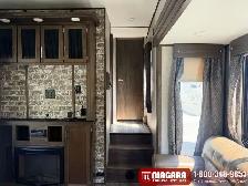 2019 FOREST RIVER CHEROKEE ARCTIC WOLF 305ML6 fifth Wheel - Photo 8