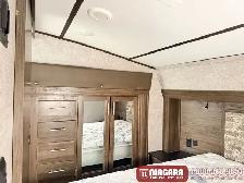2019 FOREST RIVER CHEROKEE ARCTIC WOLF 305ML6 fifth Wheel - Photo 9