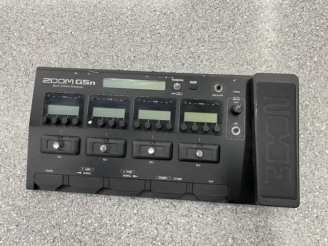 Zoom G5n Guitar Multi-Effects Processor