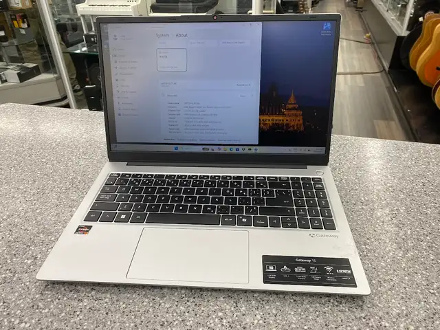 Gateway 15.6' Laptop – AMD Ryzen 7 5825U