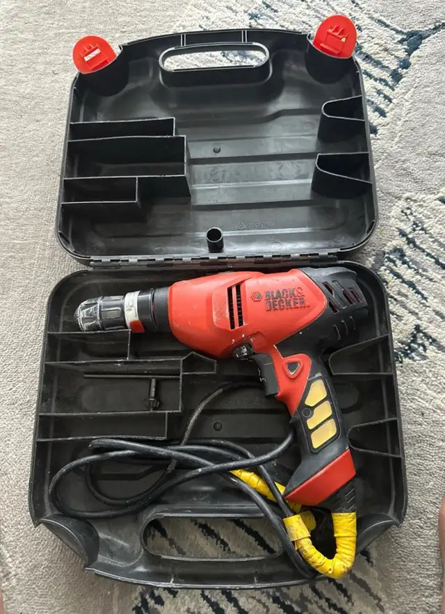 Black & Decker  DR220G Corded Drill with Case