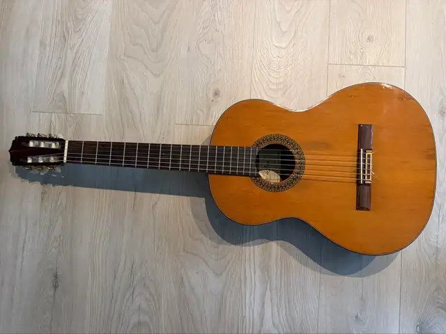 Aria AA556 Classical Guitar - Made in Japan (1970s)