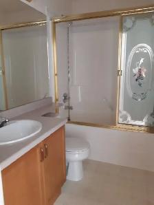 5 Bed 3 Bath Unit in Edmonton, AB - Photo 3