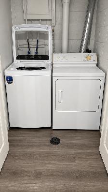 Renovated 2-Bedroom Lower Apartment | Shared Backyard | $2,100 - Photo 8