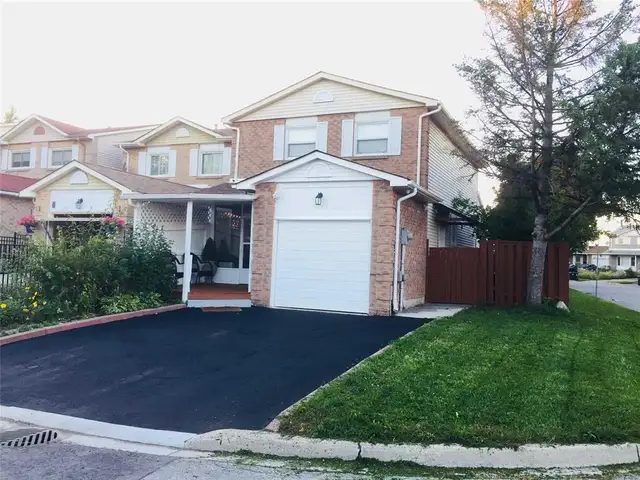 1 BEDROOM AVAILABLE FOR RENT HUMBER COLLEGE AND FINCH