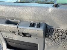 2023 Ford E-450 REFRIGERATED 15' CUBE VAN LOADED - Photo 6