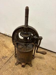 ANTIQUE SAUSAGE STUFFER - Photo 5