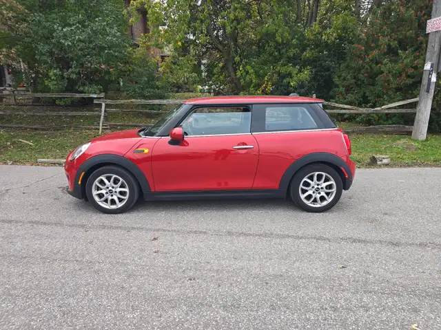 2017 MINI Cooper 3dr HB