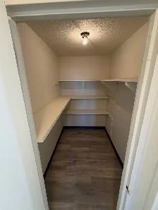 Brevoort Park 2 bedroom suite available Nov 1st - Photo 7