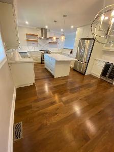 BIGHT AND SPACIOUS ROOM FOR RENT MISSISAUGA - ERIN MILLS DUNDAS
