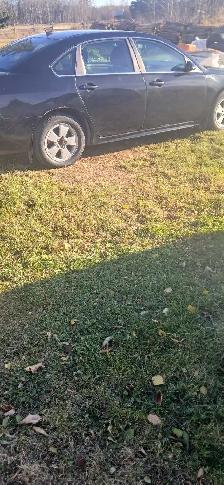Chevrolet Impala LT - Photo 4