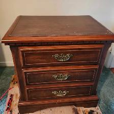 Queen Bedroom Furniture - Photo 5