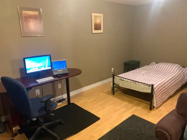 Large Furnished Room for One Person in Chatham for October 2026