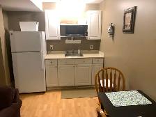 Large Furnished Room for One Person in Chatham for October 2026 - Photo 2