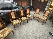 Free delivery used Vintage Octagonal Dining Set - Photo 8