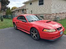 2004 FORD MUSTANG RUNS NEEDS SOME WORK