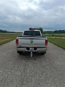 2014 Ram 1500 4x4 - Photo 3