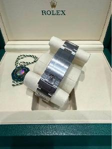 Rolex Submariner Date 2025 - Photo 4
