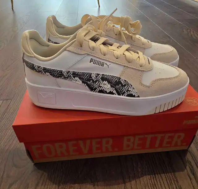 Womans Puma Shoe