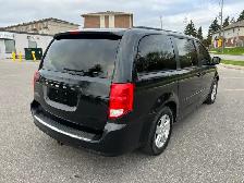 2012 Dodge Grand Caravan SXT - Photo 5