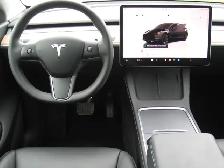 2022 Tesla Model Y Long Range - Photo 12