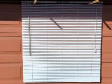 Free Horizontal White Blinds - Quantity 3 - Photo 3