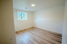 Beautiful NEW House for rent (4 bed 2 bath) in KLEEFELD MB - Photo 2