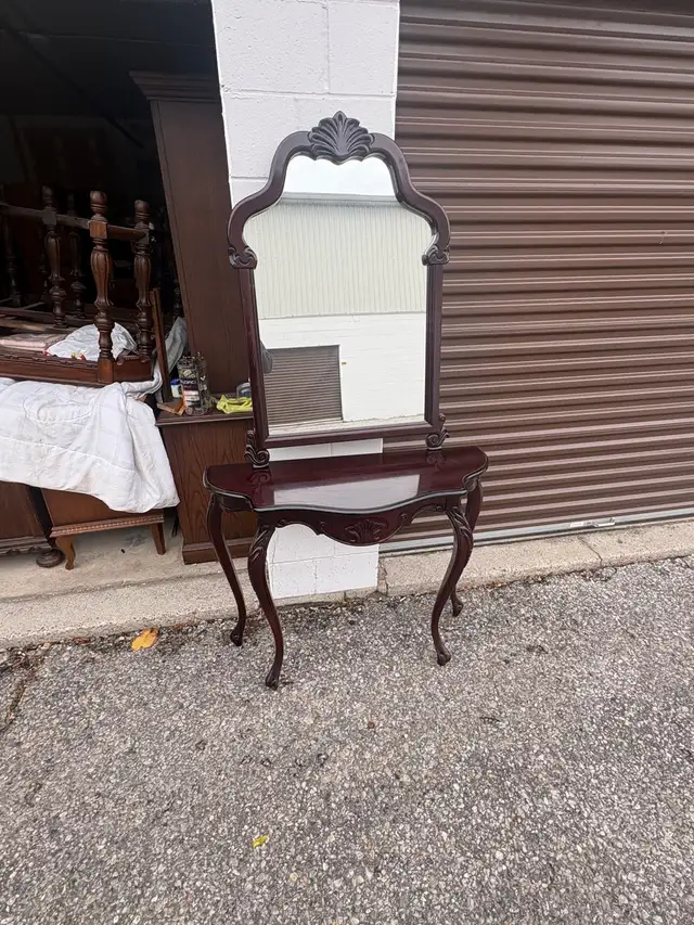 Free delivery used Vintage Style Console Table with Mirror