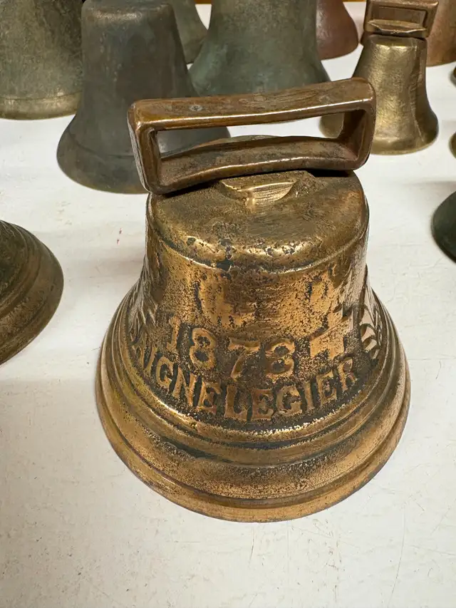 ANTIQUE BRASS BELL COLLECTION