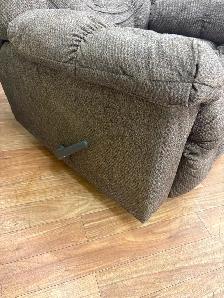 Recliner - Photo 2