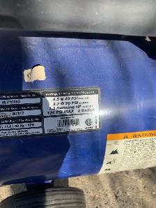 Air compressor - Photo 2
