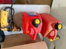 Plastic 1gallon gas cans