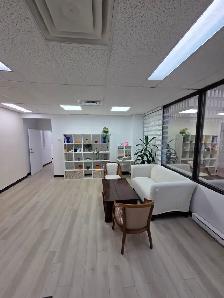 Bureau professionnel lumineux disponible | Côte-des-Neiges, Mont - Photo 4