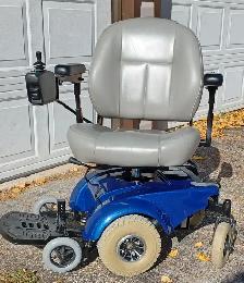 POWER WHEELCHAIR - Photo 4