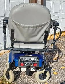 POWER WHEELCHAIR - Photo 5