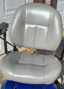 POWER WHEELCHAIR - Photo 6