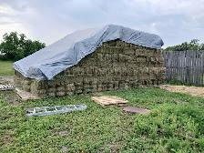 Hay and alfalfa mix bales