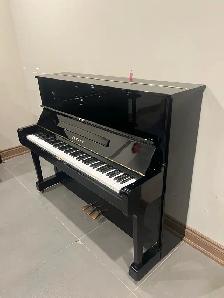 Monthly Special! Yamaha Upright Piano U1 - Photo 2