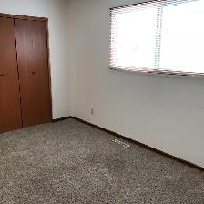 Near U of S. Perfect student rental! - Photo 6