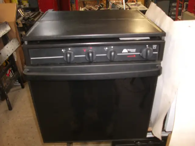 PROPANE STOVE