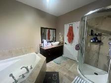 Condo lumineux de 2 chambres à louer sur le Plateau, Gatineau - Photo 3