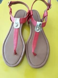 UNE PAIRE DE SANDALES STYLE&CO GR 7FEM BEIGES,ORANGES OR: $10.00