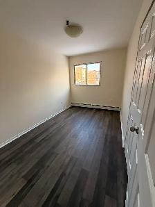 223 Windmill (Nov 1 / Dec 1) - Heat, Water & Pkg Incl! - Photo 11