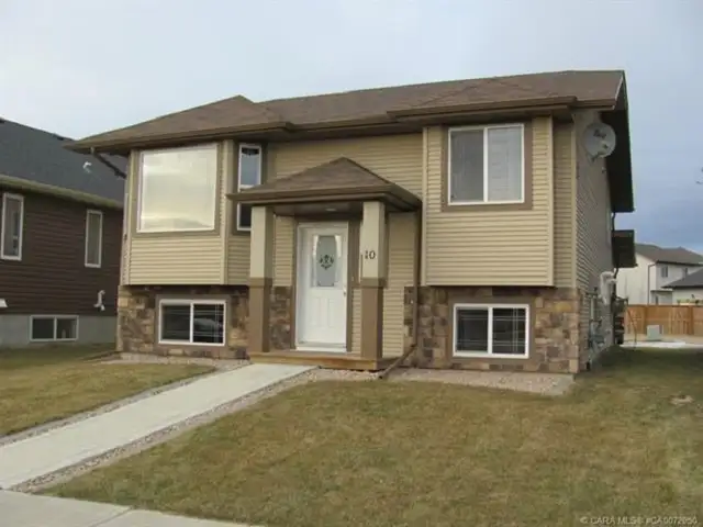 Beautiful Basement Suite in Clearview