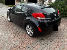 2013 Hyundai Veloster 1.6L Automatic - Photo 4