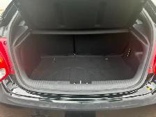 2013 Hyundai Veloster 1.6L Automatic - Photo 10