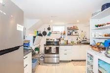 8 West Lynn St, St. Catharines - All Inclusive 2 Bed Lower Unit - Photo 6