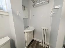 5374 Huron St, Niagara Falls - 2 Bedroom Main Unit - Photo 15