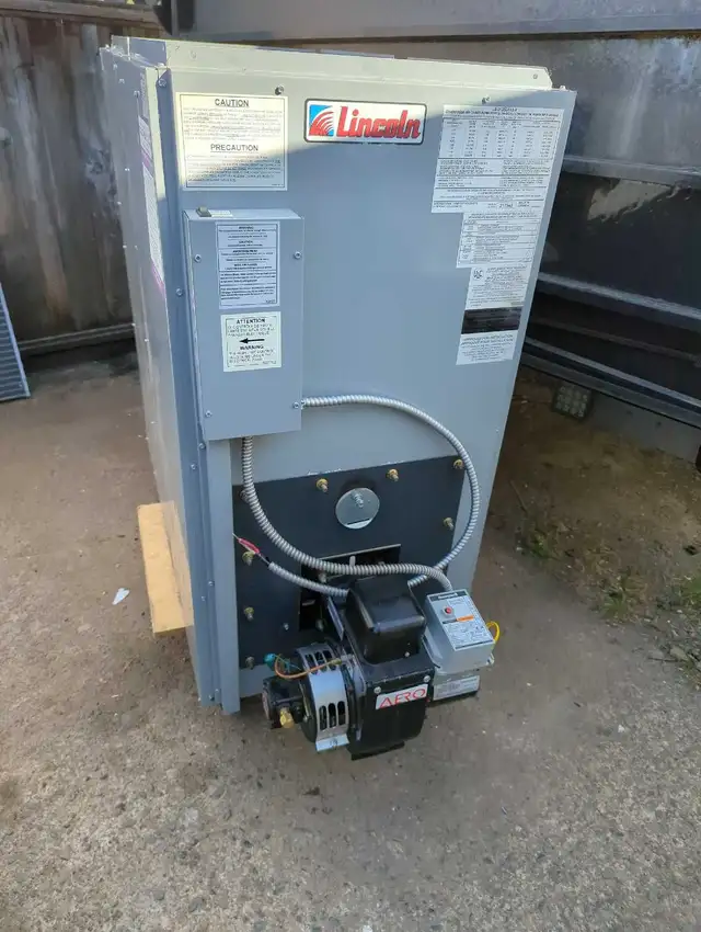 Lincoln Lowboy Oil Furnace 124,000 btu